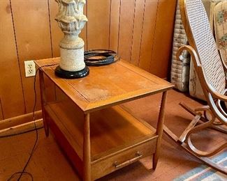 Henredon end table  