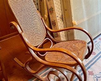 Bentwood rocker