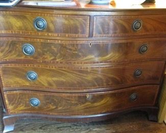 Nice flame mahogany chest - 2 over 3 drawers