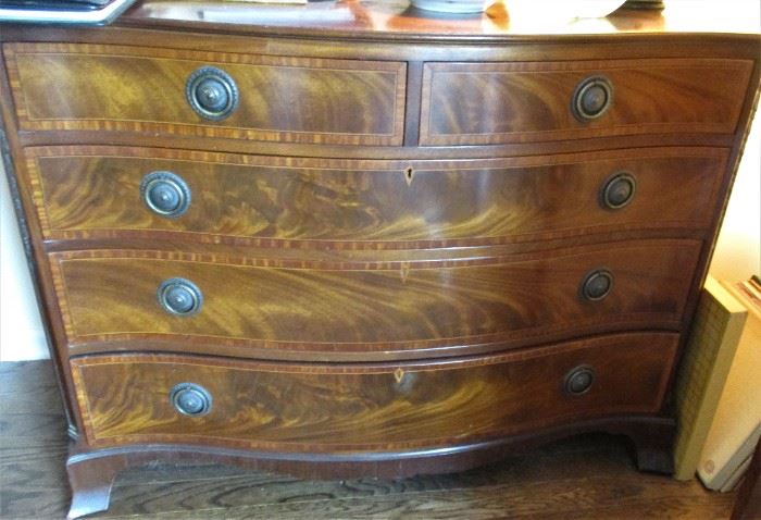 Nice flame mahogany chest - 2 over 3 drawers