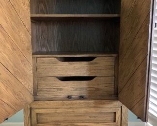 Vintage Thomasville Bedroom: Dresser w Mirror, 2 Nightstands, Armoire, King Headboard