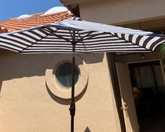 Patio Umbrella w Stand x 2