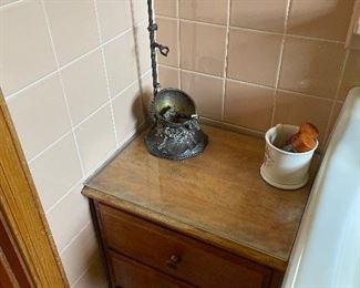 Small chest or nightstand