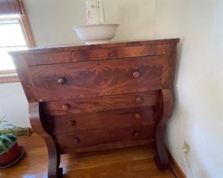 Empire chest of drawers