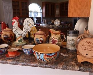 Kitchen Decor - Pitchers - Canisters - Serving Bowls - Chickens 
