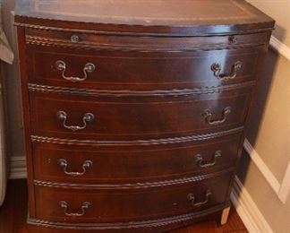 Antique Mahogany 4 Drawer Dresser