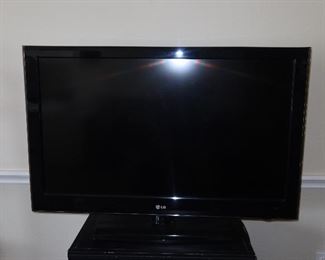 LG 40" TV
