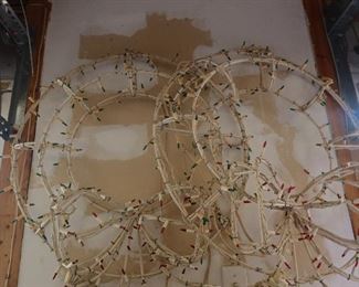 Light Up Christmas Wreaths