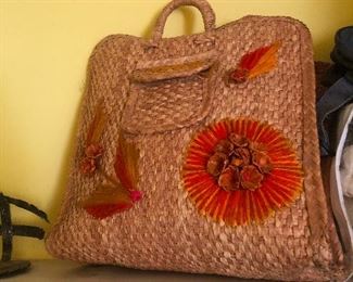 vintage woven grass purse! I love these!