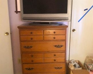 And stuff my face with fresh crab. Dresser has a big head