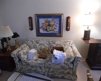 Beautiful comfy loveseat