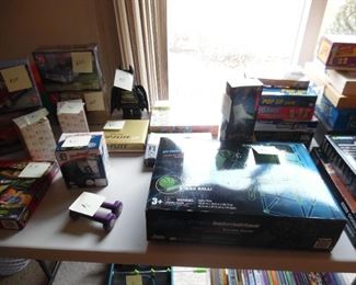 Model cars and educational item