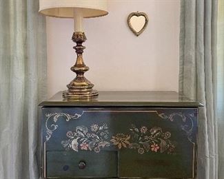 Item 48:  Antique Painted Dry Sink - 28.5"l x 17.75"w x 30"h: $225