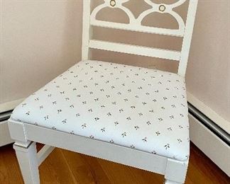 detail - comes with matching chair