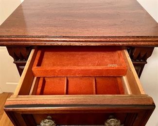 detail - top drawer holds jewelry