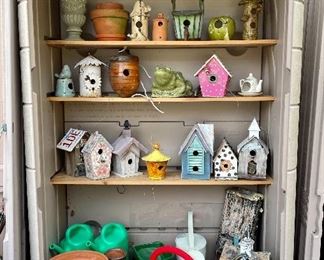 Birdhouses Galore!