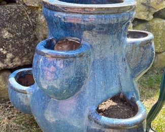 Item 165:  Ombre Multi-Pot Planter: $32