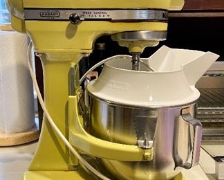 Item 260:  KitchenAid Mixer:  $125