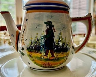 Item 314:  Quimper Teapot: $65