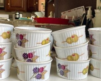 Item 363:  Evesham Ramekins - 3.5" across (12): $40