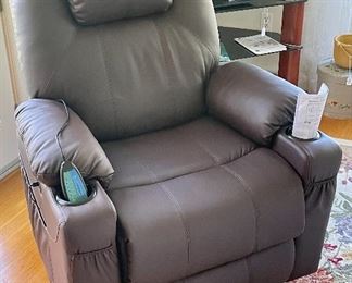 Item 370:  New Leather Lift Chair with Remote - 36"l x 20"w x 39"h:  $375