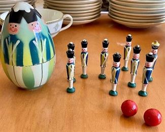 Item 379:  Vintage Child's Toy: $28