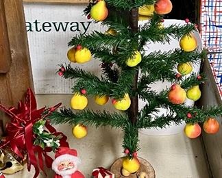 Assorted Xmas items all priced at the sale!