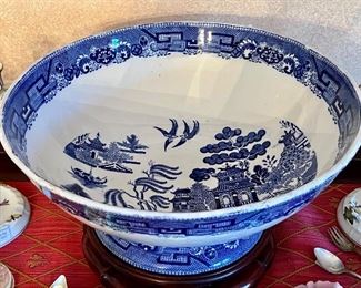 Item 425:  Asian Inspired Bowl on Riser (blue & white) - 15" x 9.5":