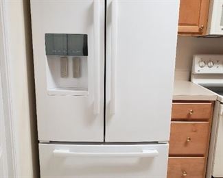 Whirlpool Gold Refridgerator 