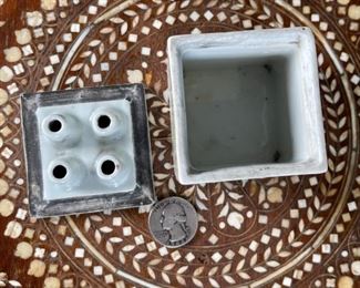 Chinese  Porcelain Brush Holder	2.5in H	
