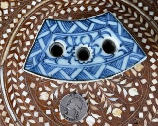 Chinese  Porcelain Brush Holder	1.5x3.75x2in	HxWxD
