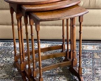 3pc Antique Burl Wood Nesting Tables Oval	24 x 22 x 15	HxWxD
