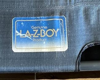 La-Z-Boy Sleeper Sofa	34x78x37in Mattress: 52x72in	
