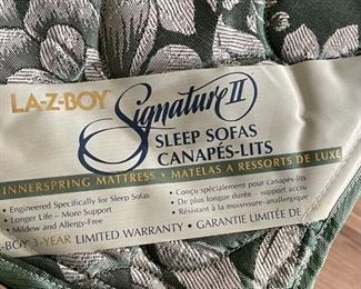 La-Z-Boy Sleeper Sofa	34x78x37in Mattress: 52x72in	
