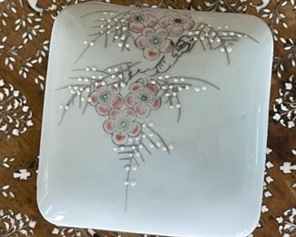 Antique Chinese Porcelain Stacking Box 4 tier	9.5 x 5.75 x 5.75	HxWxD
