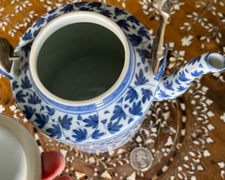 Hand Painted Thailand Teapot Blue & White Flower	8 x 5x 7in	HxWxD
