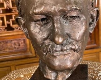 Heavy Bronze Bust Sculpture Morris Singer Art Foundry	14 x 6 x 8in	HxWxD
