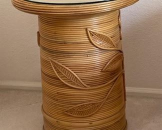 Vintage Bamboo Accent table	24 x 20 diameter	
