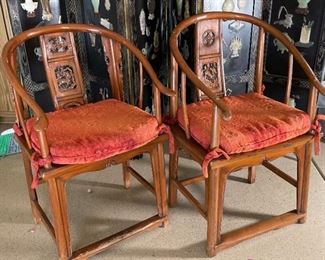 2pc Chinese Elm Wood Horseshoe Chairs	39 x 24 x 22in seat height: 22in	
