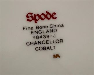 100+ pc Spode Chancellor Cobalt China Set	100+ pc	
