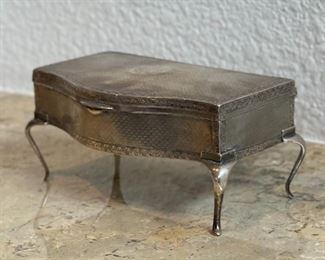 GOLDSMITHS & SILVERSMITHS Co. LTD. Jewelry casket	3x6x3in	
