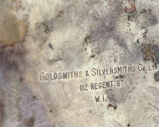 GOLDSMITHS & SILVERSMITHS Co. LTD. Jewelry casket	3x6x3in	
