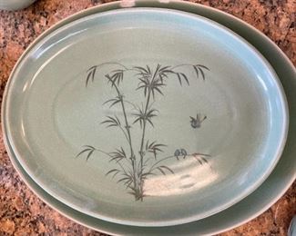 Ban Celadon China Set	35 pieces	
