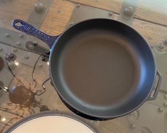 Chasseur  Cobalt Blue French Enameled Cast Iron Fry pan 28	11.5 inches in diameter 2.25 inches tall	
