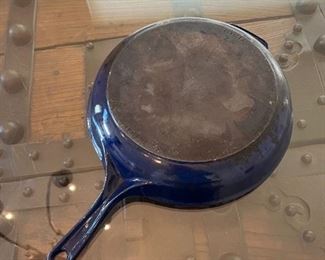 Chasseur  Cobalt Blue French Enameled Cast Iron Fry pan 28	11.5 inches in diameter 2.25 inches tall	
