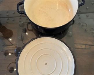 Chasseur  Cobalt Blue French Enameled Cast Iron Pot 28	11.25 inches diameter 5 inches deep	
