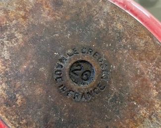 Le Creuset Cast Iron Orange/Red oval Casserole Dish Pot Pan With Lid	.75” x 8” x 4”	
