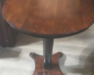 DINETTE TABLE