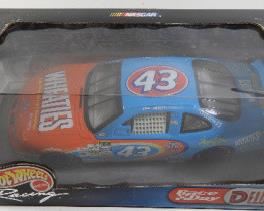 HOT WHEELS NASCAR CAR