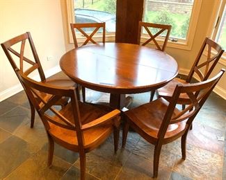 Ethan Allen 48” Rnd Pedestal dining table w/ 2 armchairs, 4 side chairs & 18” leaf  - Complete set $500; 30 years old